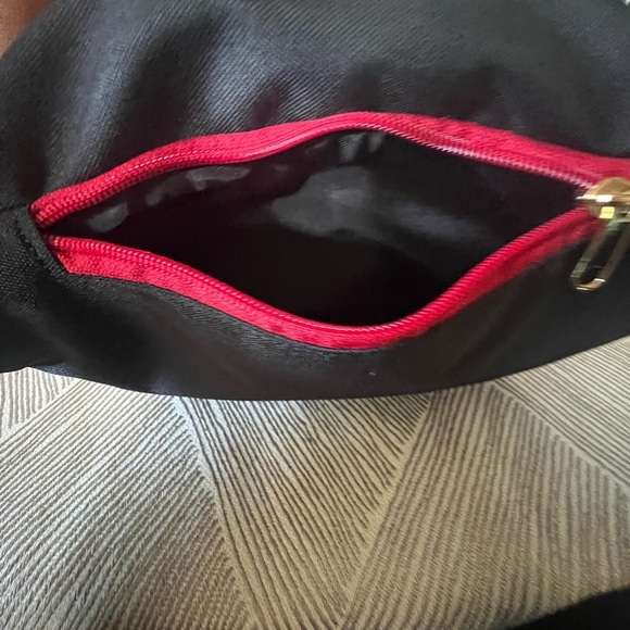 Minnie Mouse Black and Red Polka Dot fanny pack - Picture 8 of 8